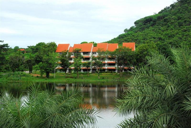 Panorama And Golf Country Club Nakhonratchasima Екстериор снимка